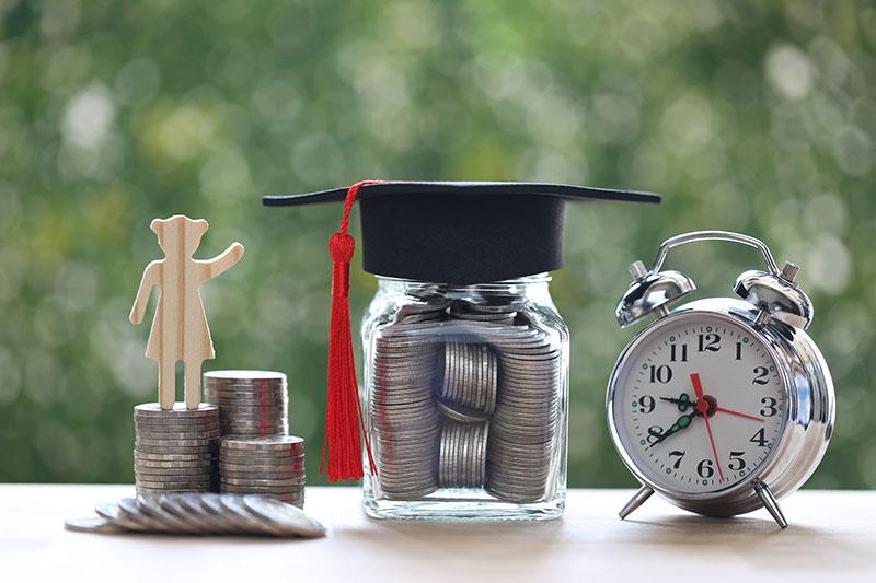 Bourse d’études, plus qu'une dizaine de jours pour introduire ta demande !